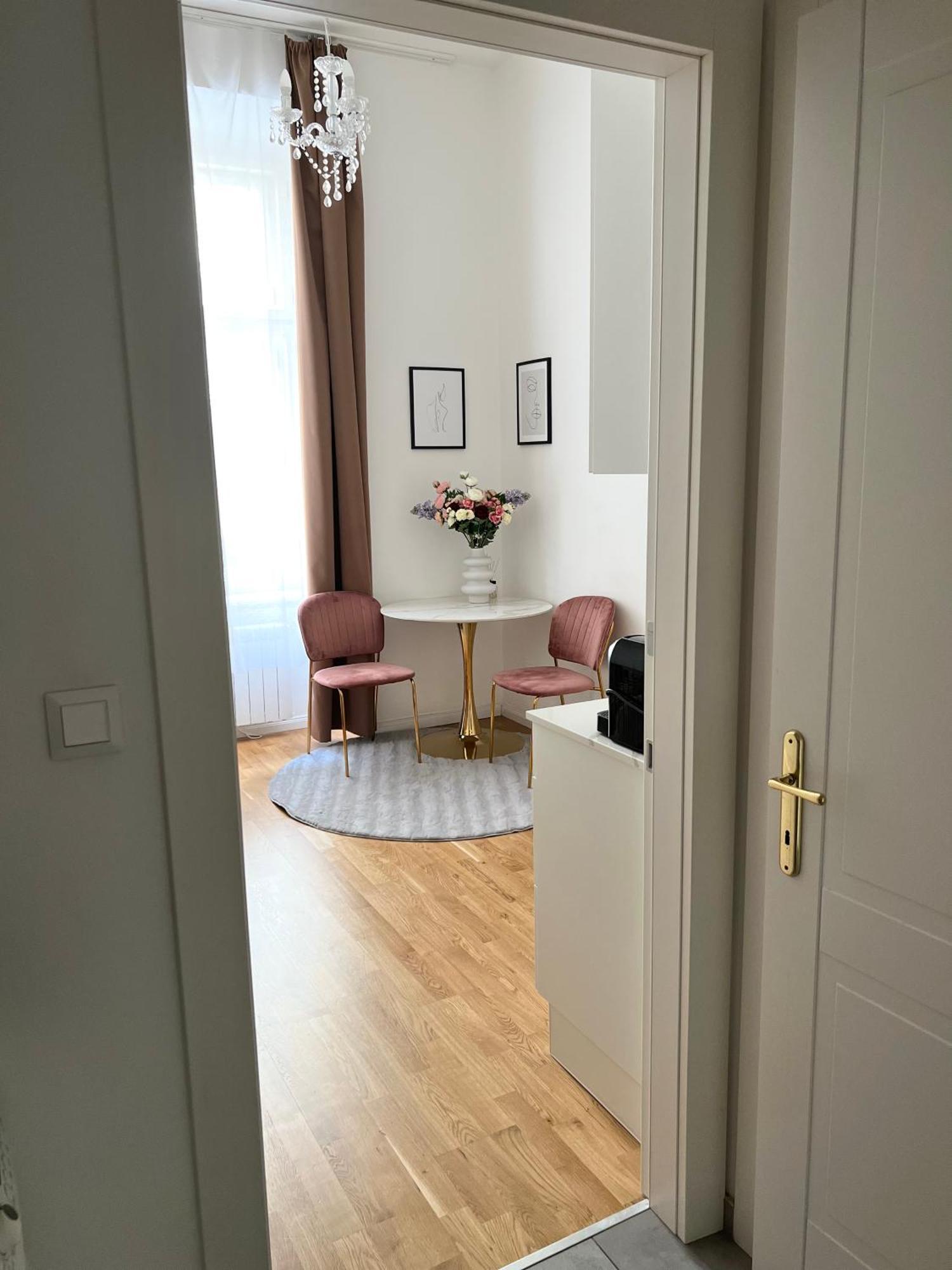 Angeloroma Deluxe Apartment Prága Kültér fotó